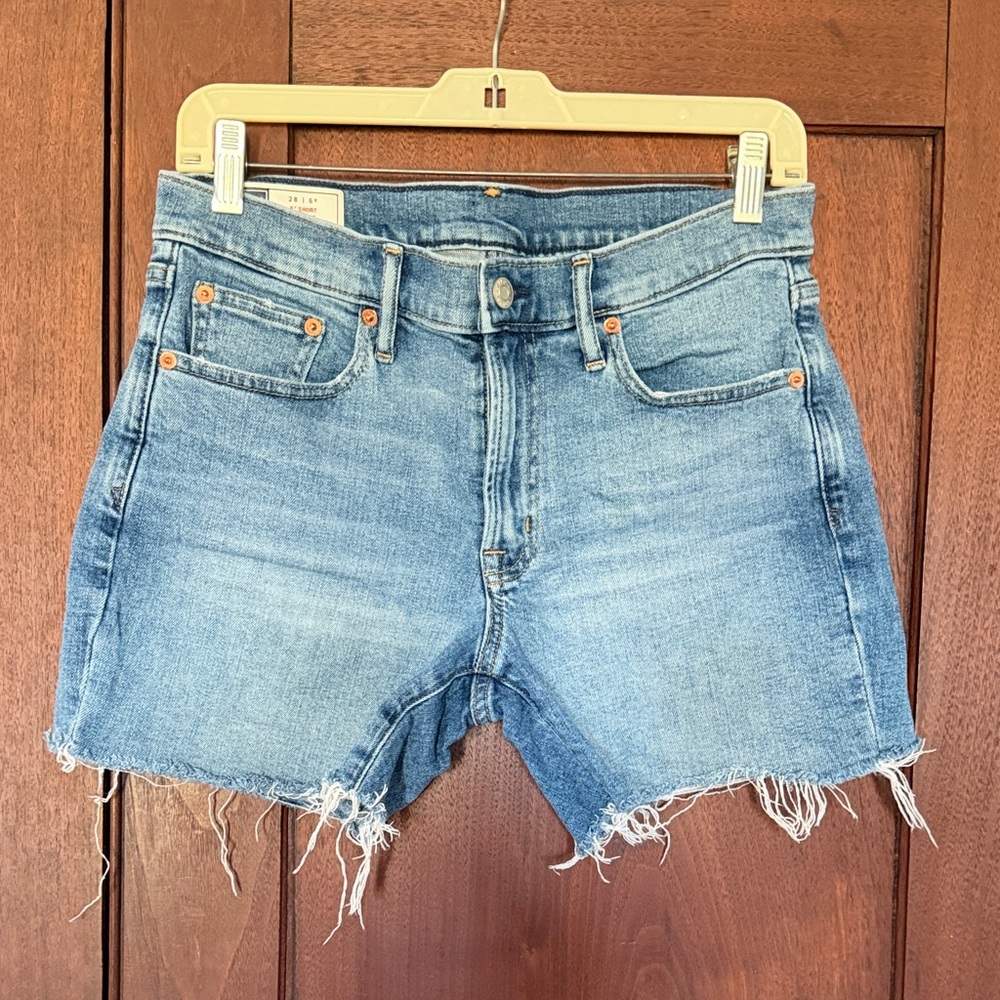 Gap 5” Mid Rise Denim Cut Off Shorts Size 28 6
